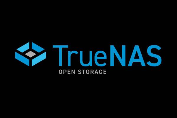 Giao diện quản lý ổ lưu trữ NAS mã nguồn mở TrueNAS